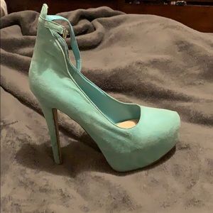 Teal pumps